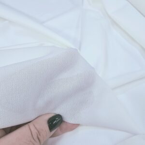 בד רשת מחטב בצבע לבן