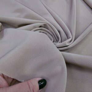 בד רשת מחטב בצבע גוף כהה