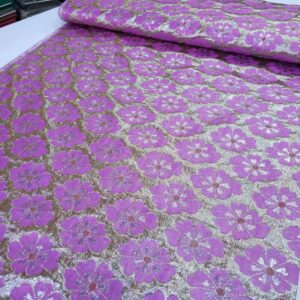 בד ברוקרד דגם סיגלית עתיקה